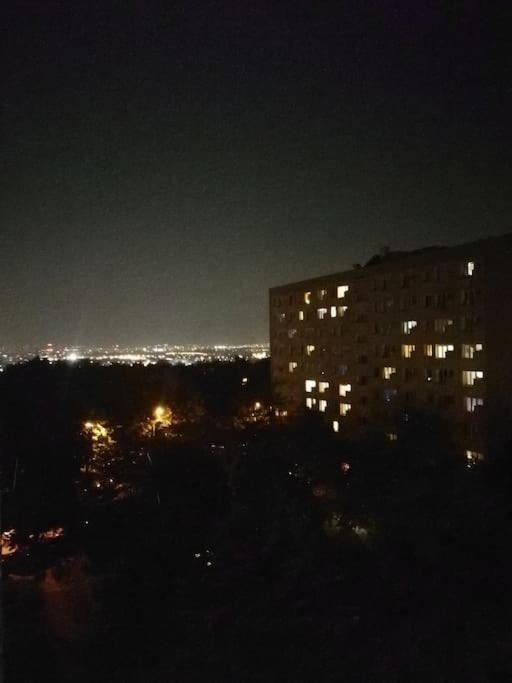 Uroczy, Jasny Apartament Oraz Bezplatny Parking! Apartment Krakow Exterior photo