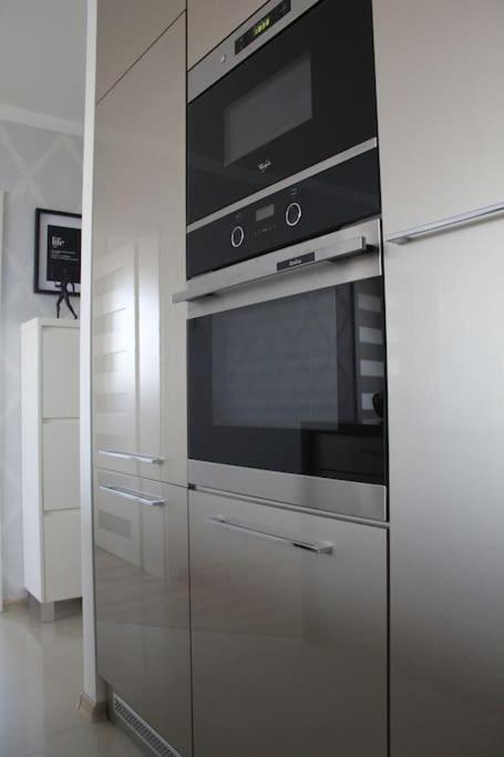 Uroczy, Jasny Apartament Oraz Bezplatny Parking! Apartment Krakow Exterior photo