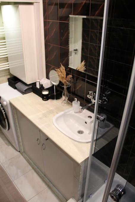Uroczy, Jasny Apartament Oraz Bezplatny Parking! Apartment Krakow Exterior photo