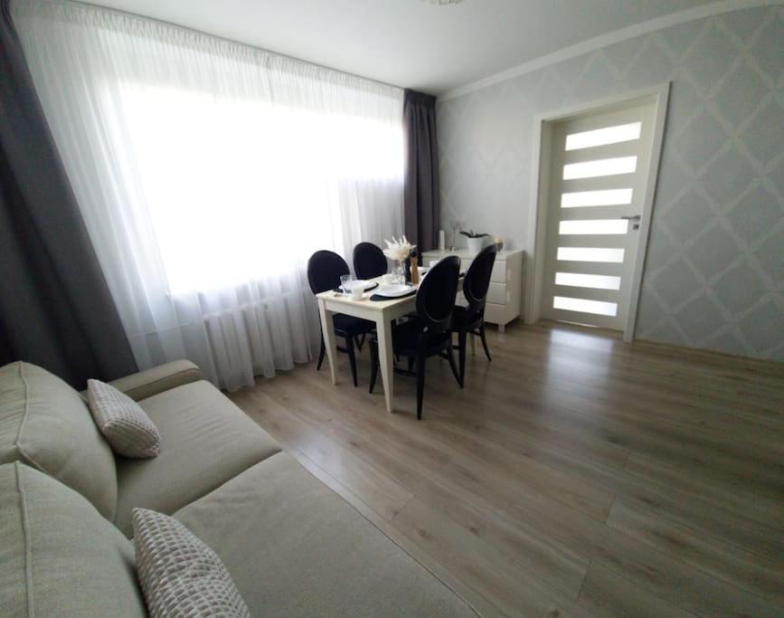 Uroczy, Jasny Apartament Oraz Bezplatny Parking! Apartment Krakow Exterior photo